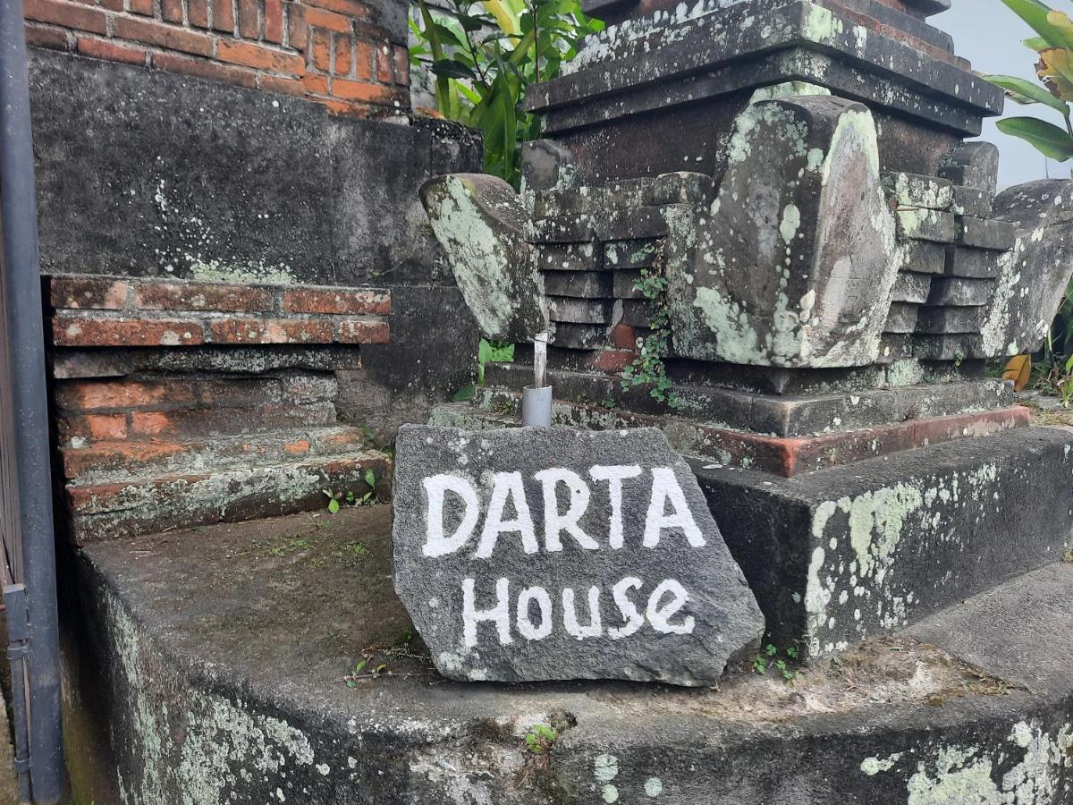 Darta House *